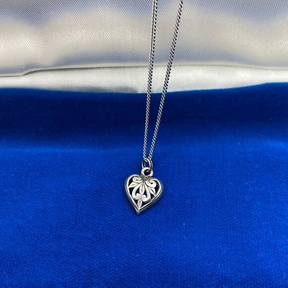 💛 925 Vintage Filigree Heart Necklace - Picture 1 of 4